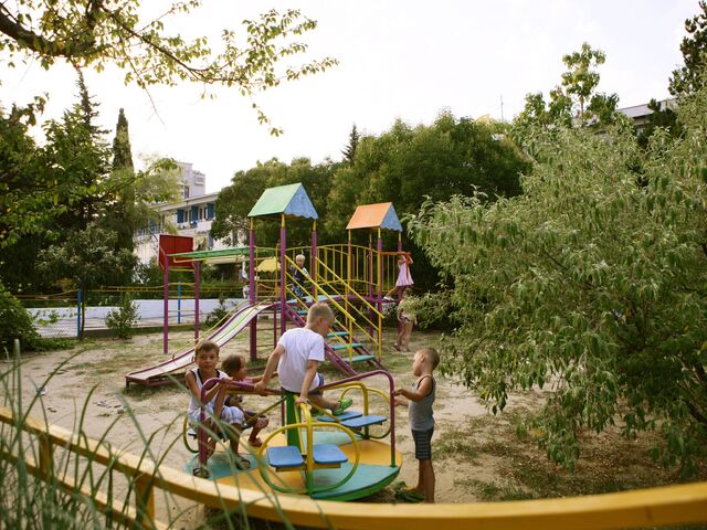 Детская площадка — отдых с детьми в пансионате Эдем в Сочи