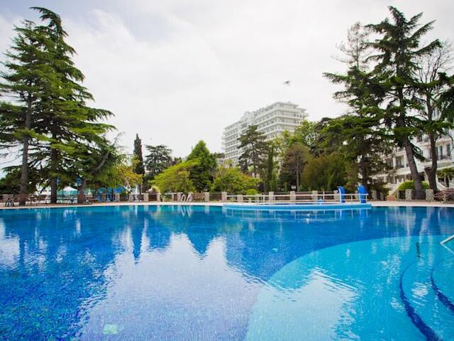 Отель Riviera Sunrise Resort&Spa, Алушта