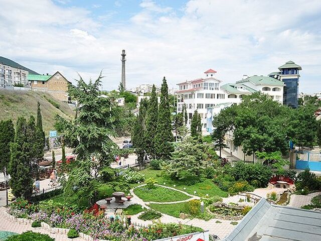 Сурож, Гостиница