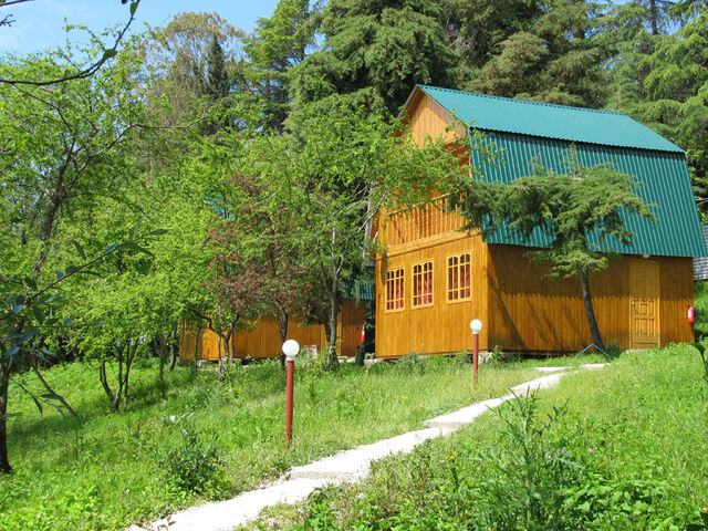 Камарит, Гостиничный комплекс