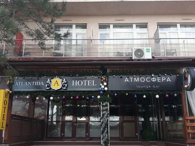 Атлантида, Отель