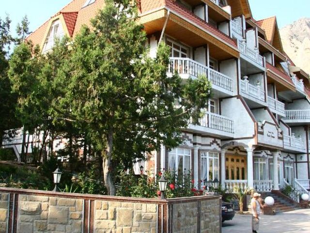 Князь Голицын, Гостевой дом