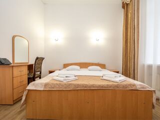 Номер «Люкс 3-местный 2-комнатный» — Орен -Крым, санаторий в Евпатории
